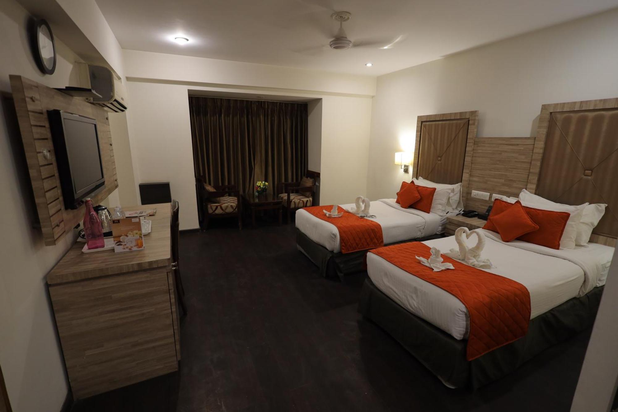 Surasena Regal Vista Agra 4*