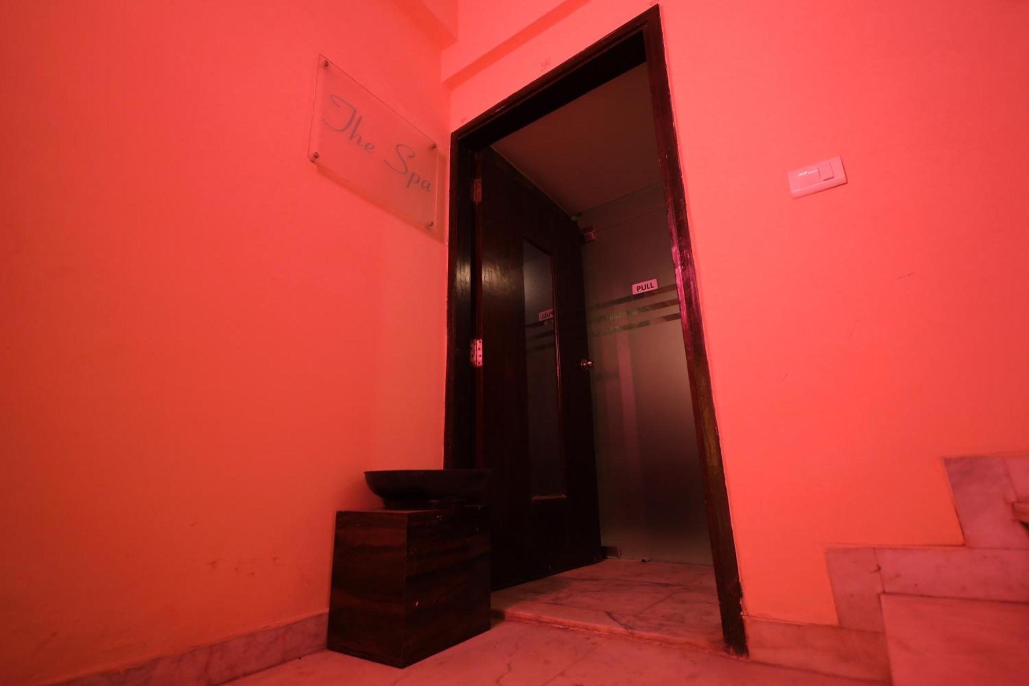Surasena Regal Vista Agra 4*